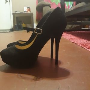 Rue21. Stilettos